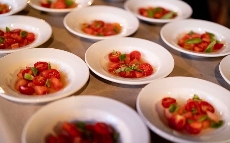 Plates served for large groups at Espace Old Mill