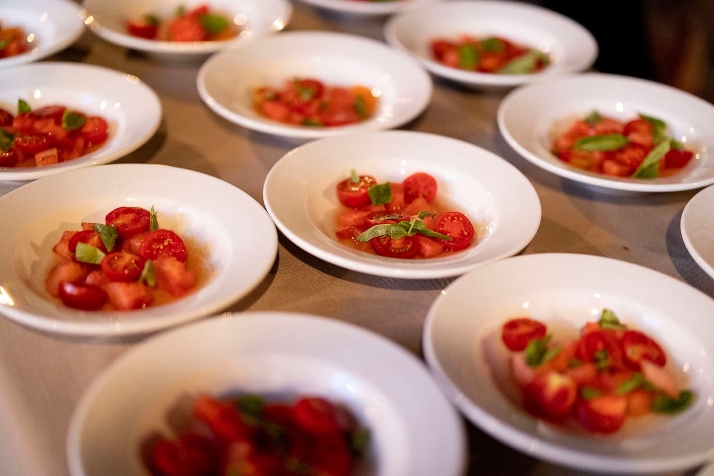 Plates served for large groups at Espace Old Mill