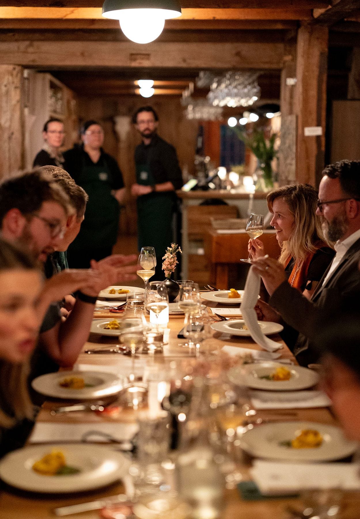 Grande table dressee pour un evenement